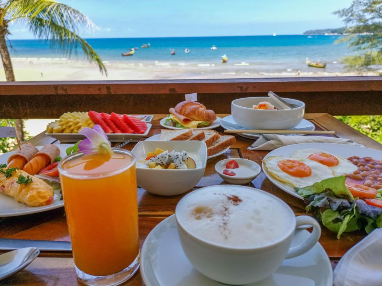 Layalina Hotel Pantai Kamala Luaran gambar